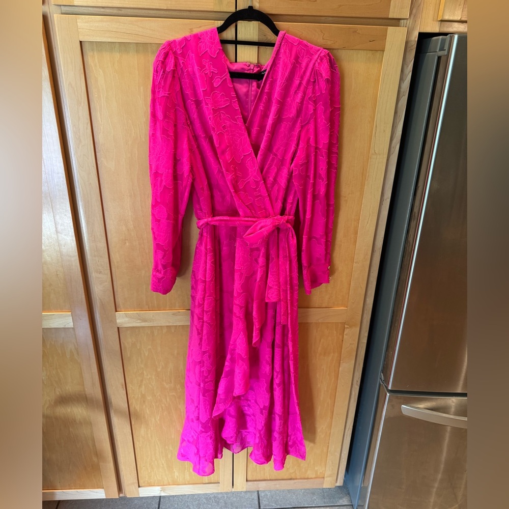 Tahari Arthur Levine Fuschia Faux Wrap Dress. Sz 16 Make an entrance, girl!
